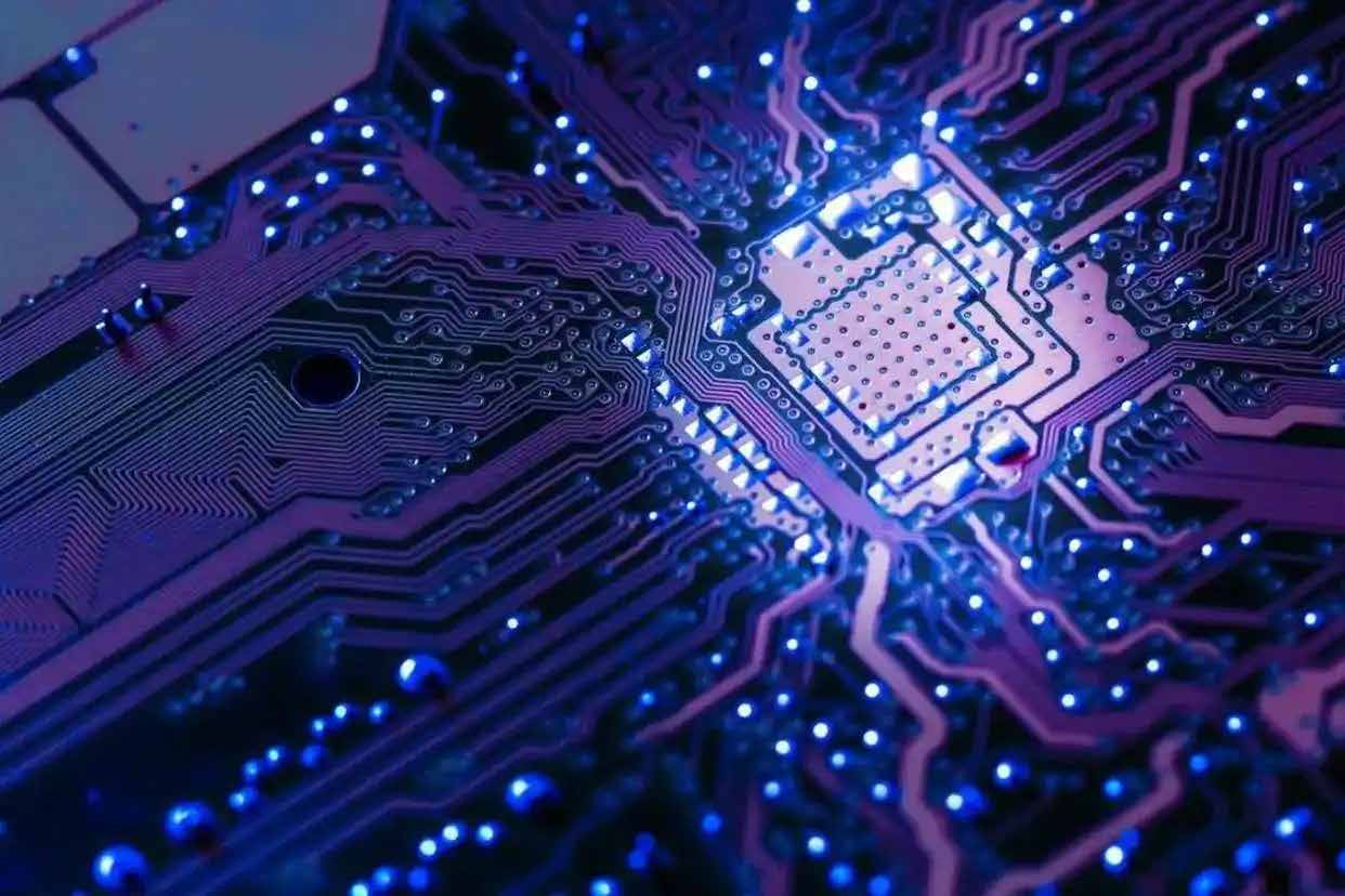 THE FUTURE OF WORK: GIG ECONOMY AND EMERGING EMPLOYMENT PATTERNS